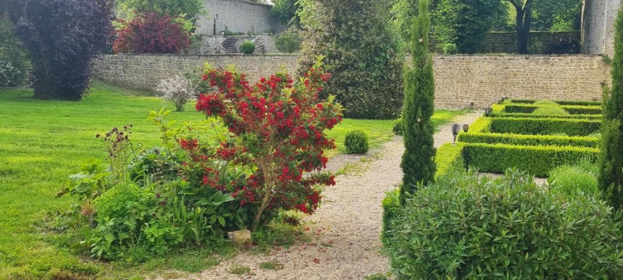 L'Orangerie Du Grand Jardin Villa Condé-sur-Seulles Екстериор снимка