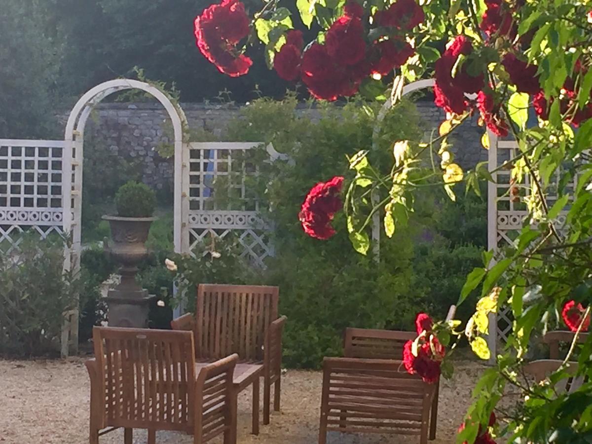 L'Orangerie Du Grand Jardin Villa Condé-sur-Seulles Екстериор снимка